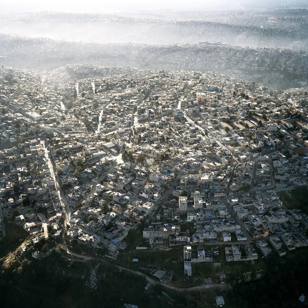 Фотография: Перенаселенный Мехико с высоты птичьего полета №4 - BigPicture.ru