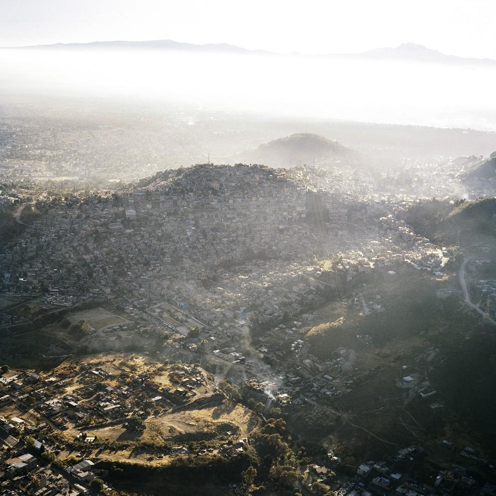 Фотография: Перенаселенный Мехико с высоты птичьего полета №5 - BigPicture.ru