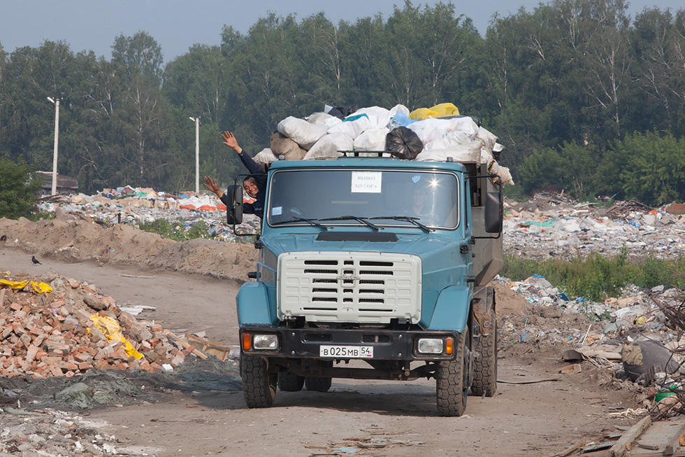 Фотография: Сваливаем: Репортаж с крупнейшей в Новосибирске свалки мусора №21 - BigPicture.ru