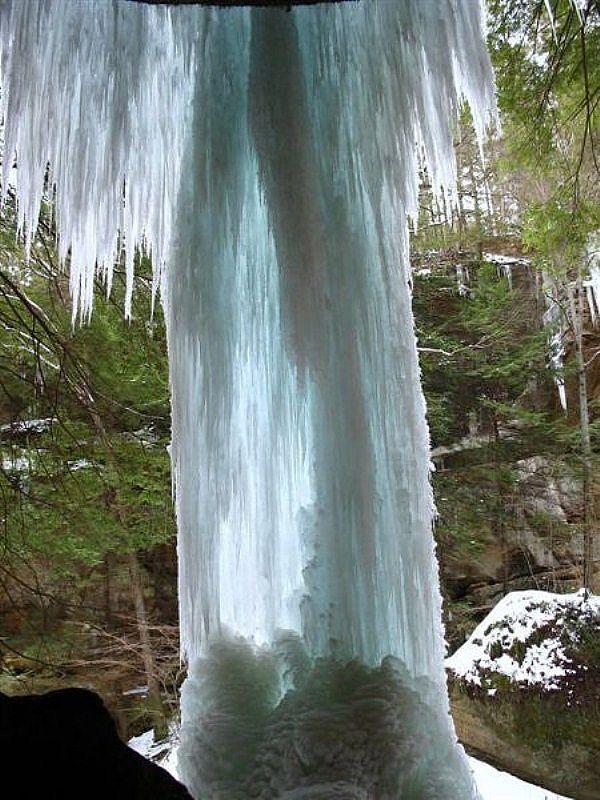 Фотография: 10 невероятных ледяных водопадов №9 - BigPicture.ru