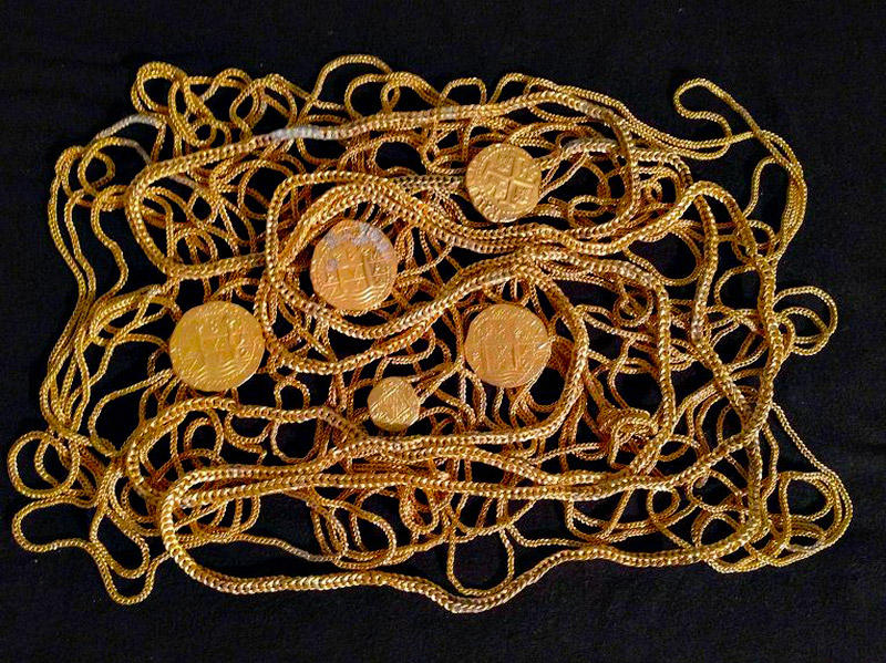 Фотография: Семья кладоискателей в США нашла сундук с золотом на сумму $300 тыс №2 - BigPicture.ru