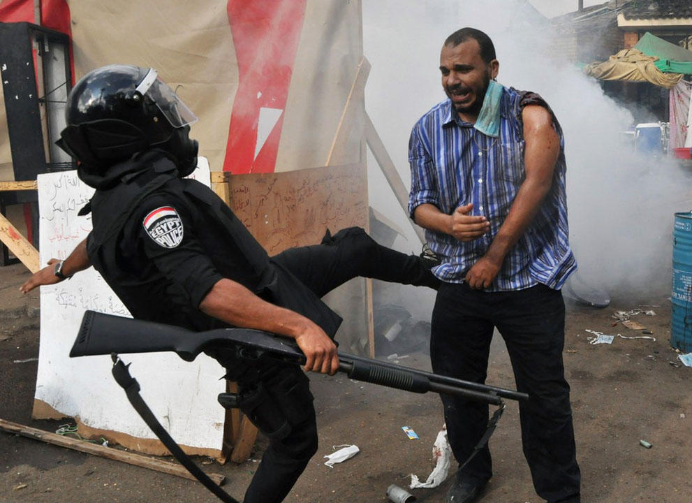 Фотография: Смертельные столкновения в Египте №9 - BigPicture.ru