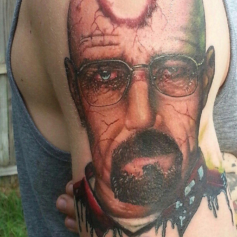 Фотография: Невероятно реалистичные татуировки Уолтера Уайта №3 - BigPicture.ru