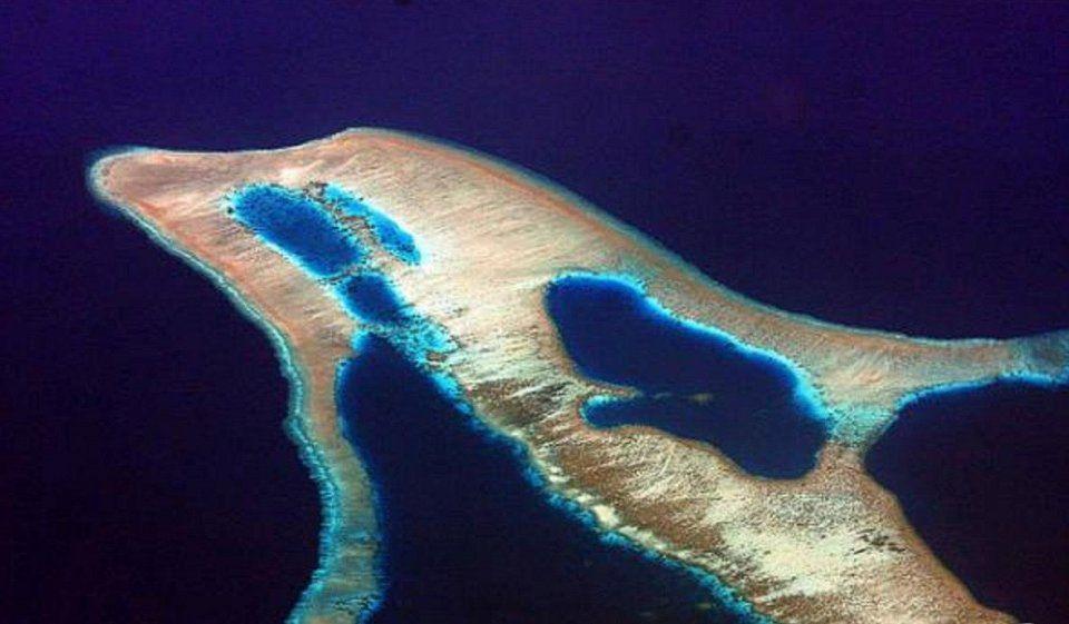 Фотография: 12 островов с удивительными очертаниями №2 - BigPicture.ru
