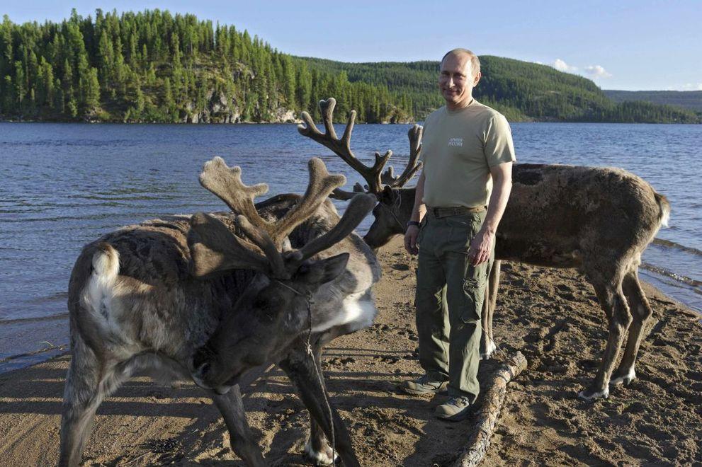 Фотография: 20 самых ярких фотографий Путина с животными №19 - BigPicture.ru