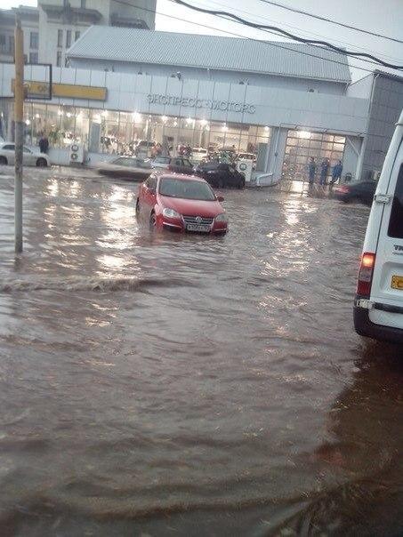 Фотография: Небывалый потоп в Ростове-на-Дону №12 - BigPicture.ru