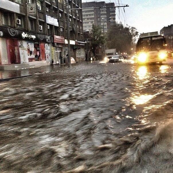 Фотография: Небывалый потоп в Ростове-на-Дону №10 - BigPicture.ru