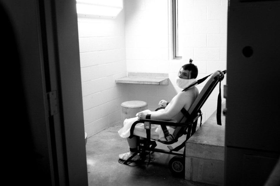 Фотография: Жуткие фотографии душевнобольных в американской тюрьме №3 - BigPicture.ru