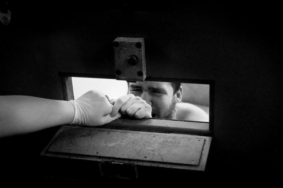 Фотография: Жуткие фотографии душевнобольных в американской тюрьме №4 - BigPicture.ru