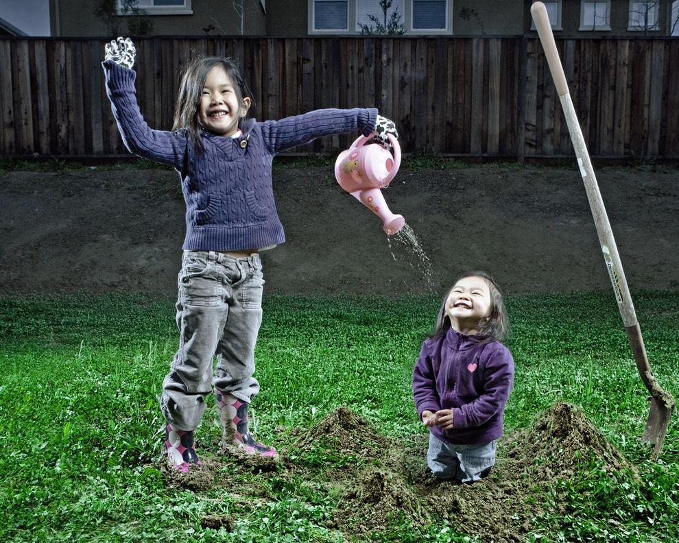 Фотография: Творческий папа делает очень крутые снимки своих дочек! №10 - BigPicture.ru
