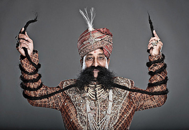 Фотография: Самые длинные усы в мире индиец отращивал более 40 лет №3 - BigPicture.ru