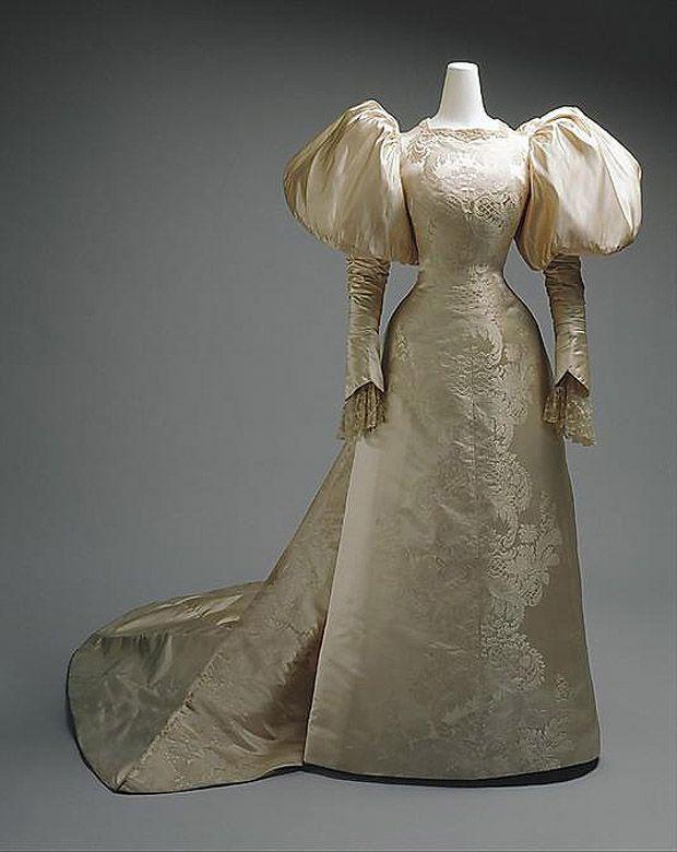 Фотография: Свадебные платья — 200 лет истории №21 - BigPicture.ru