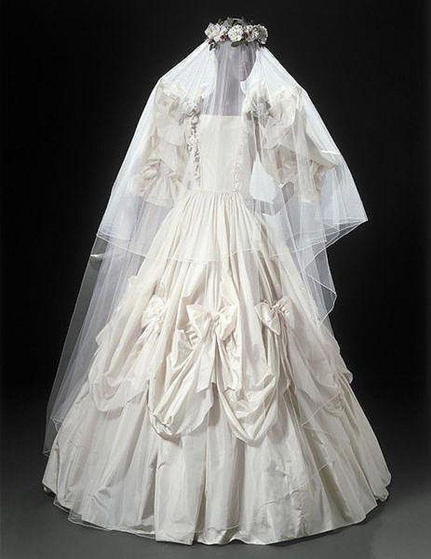 Фотография: Свадебные платья — 200 лет истории №69 - BigPicture.ru