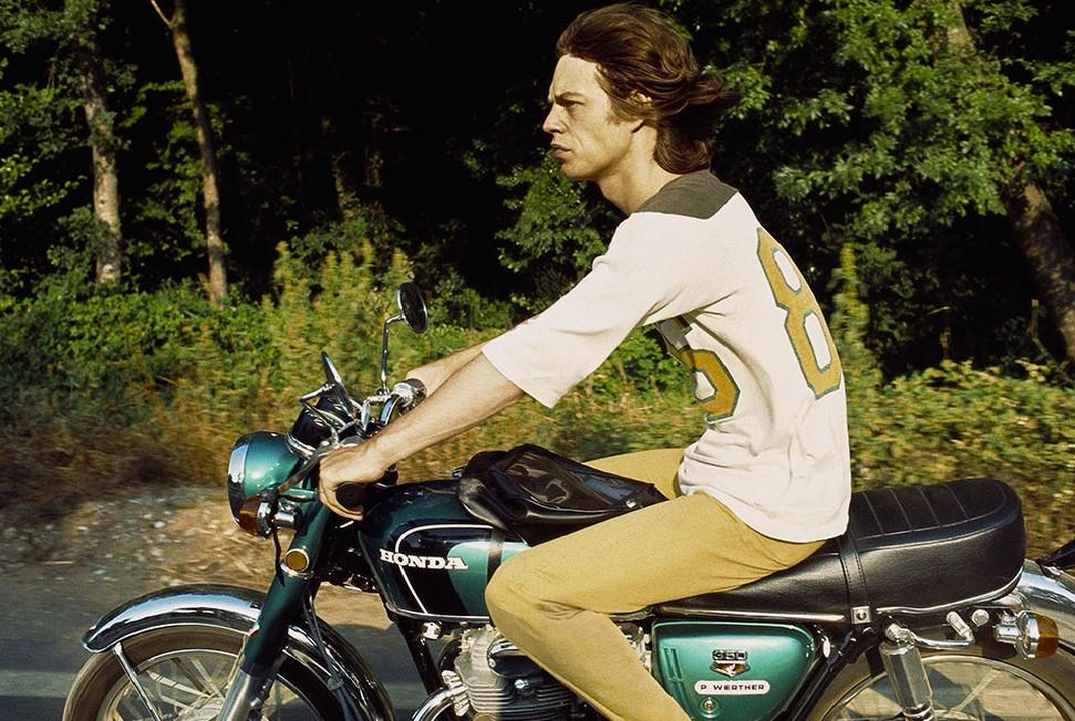 Фотография: 20 фото знаменитостей ХХ века на мотоциклах №12 - BigPicture.ru