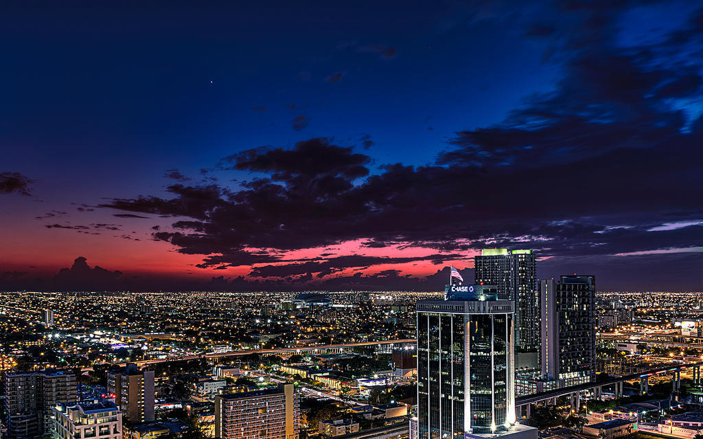 Фотография: Потрясающее небо над Майами №14 - BigPicture.ru