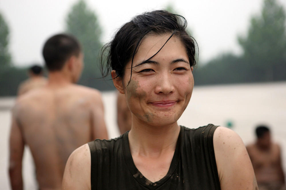 Фотография: Как готовят элитных девушек-телохранителей в Китае №12 - BigPicture.ru