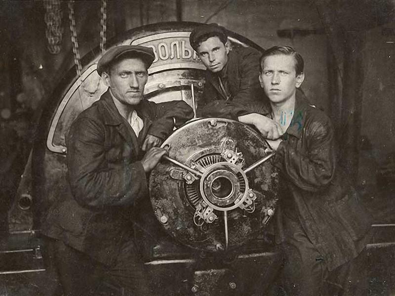 Фотография: Интересные факты о стахановских рабочих 30-х годов №1 - BigPicture.ru