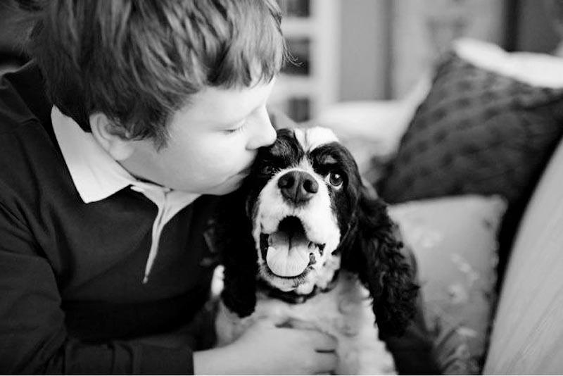 Фотография: Прощание навеки: фотограф снимает последний момент любви между хозяином и собакой перед усыплением №14 - BigPicture.ru