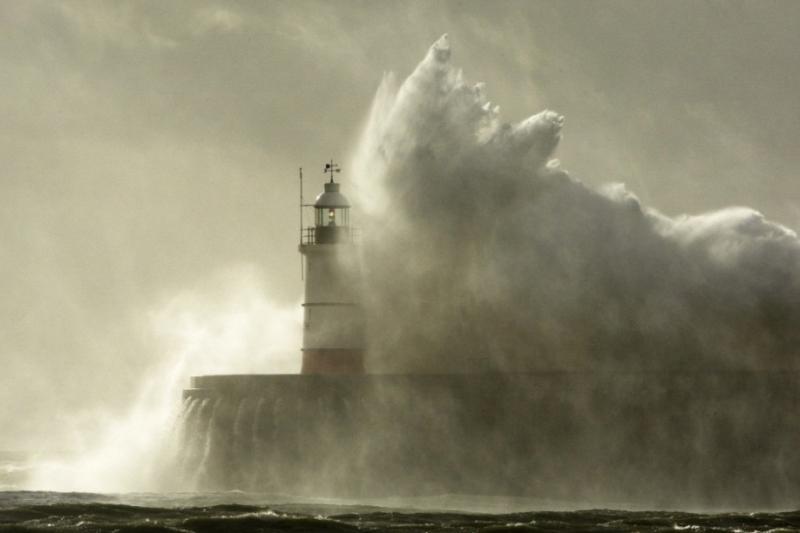 Фотография: 20 самых впечатляющих фотографий шторма 