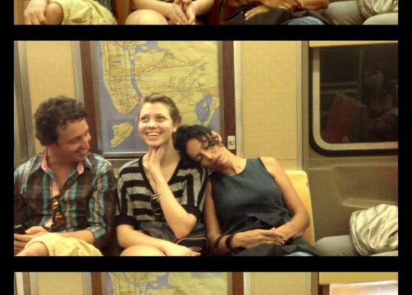 Любопытные фотографии «спящих» пассажиров в метро