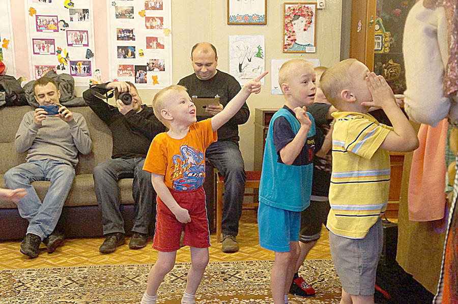 Фотография: Как мы съездили в детский дом в посёлке Будогощь 21.12.13 №18 - BigPicture.ru