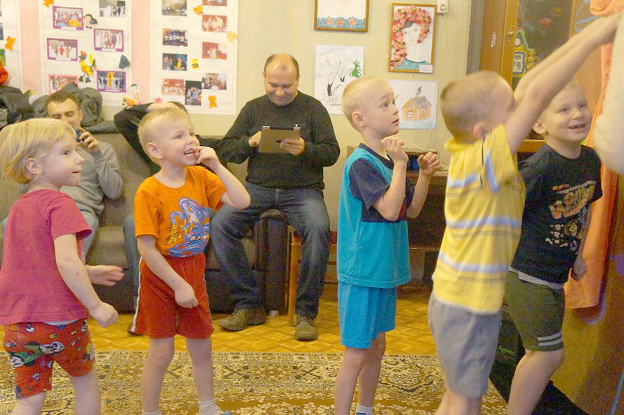 Фотография: Как мы съездили в детский дом в посёлке Будогощь 21.12.13 №19 - BigPicture.ru