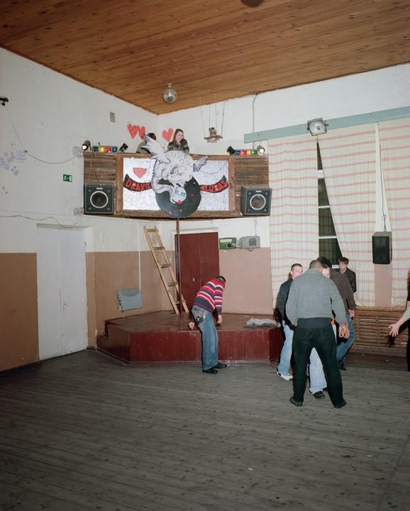 Фотография: Литовцы обиделись на фотопроект о сельских дискотеках №7 - BigPicture.ru