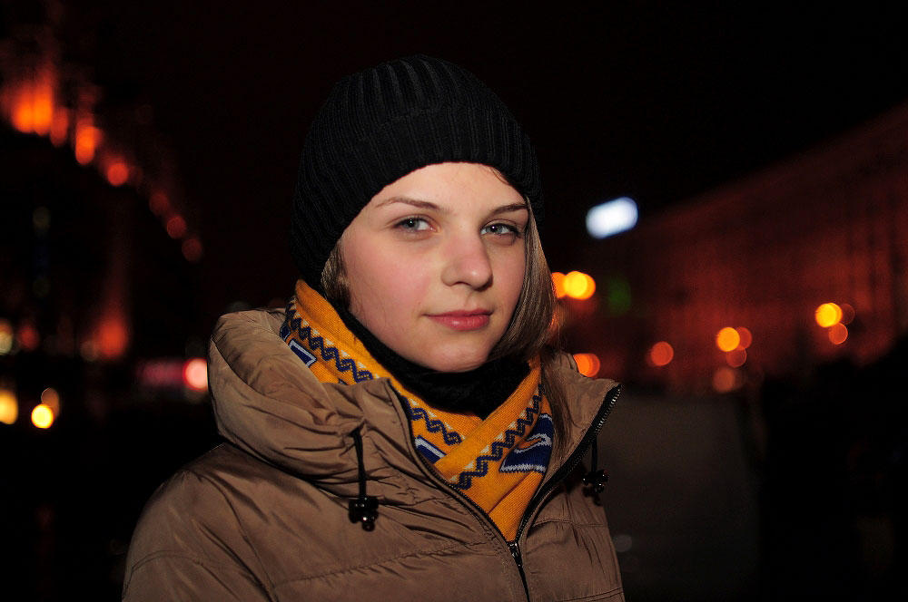 Фотография: Красивые девушки Евромайдана зажигают дух революции №19 - BigPicture.ru