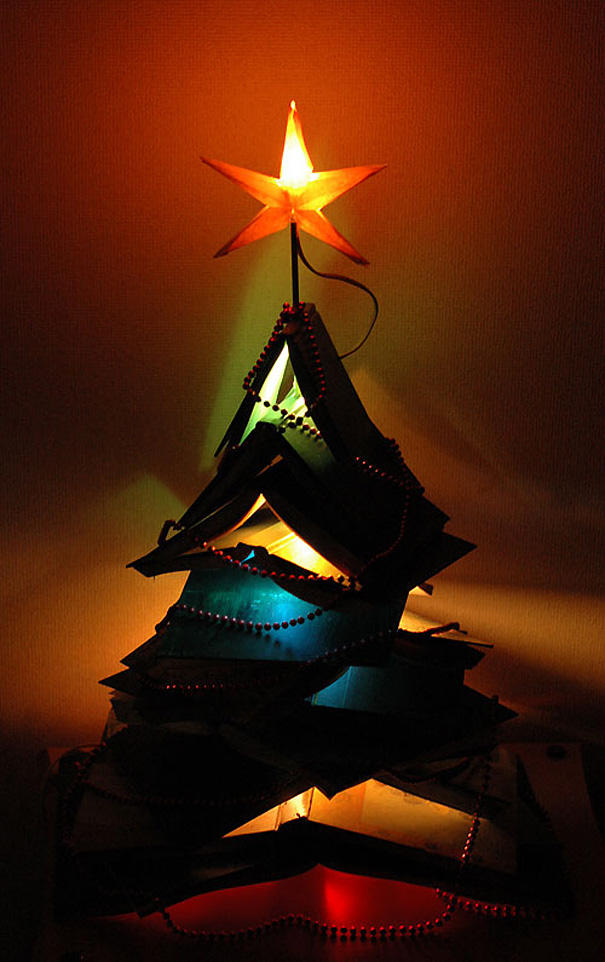 Фотография: Как сделать новогоднюю елку своими руками: несколько простых идей №13 - BigPicture.ru