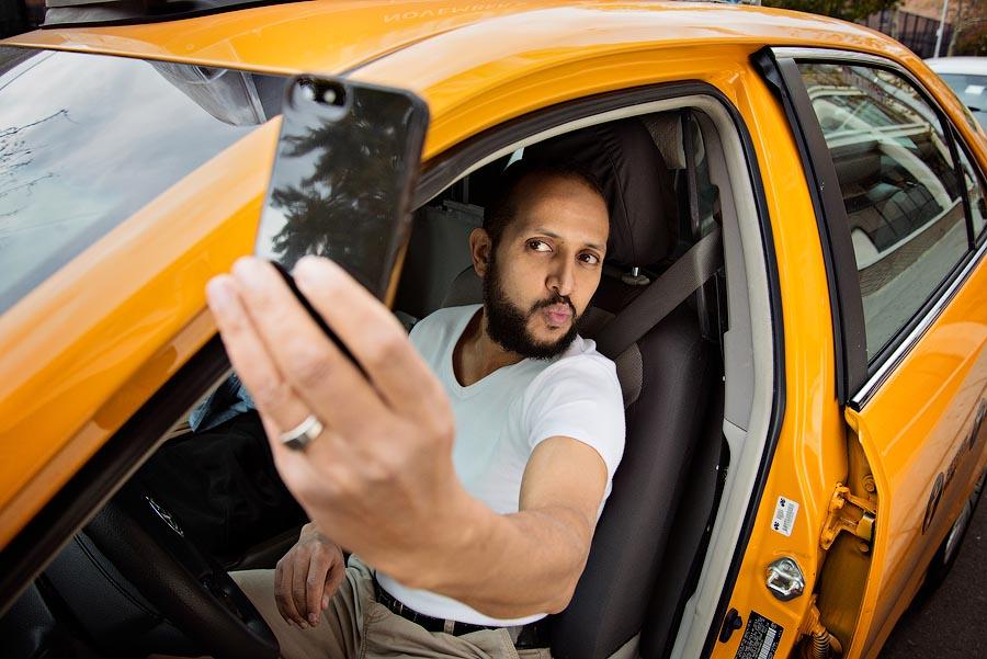Фотография: Нью-йоркские таксисты снялись для антигламурного календаря №2 - BigPicture.ru