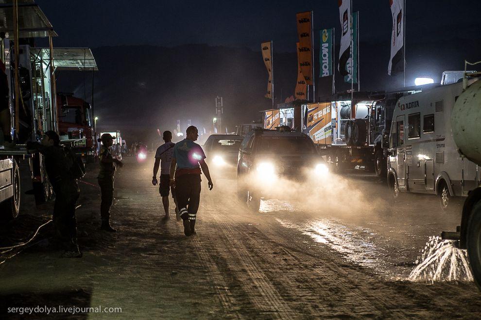 Фотография: Дакар 2014. Ночь в Бивуаке №20 - BigPicture.ru