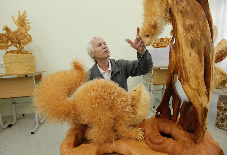 Фотография: Как выглядят уникальные скульптуры из деревянной стружки №2 - BigPicture.ru