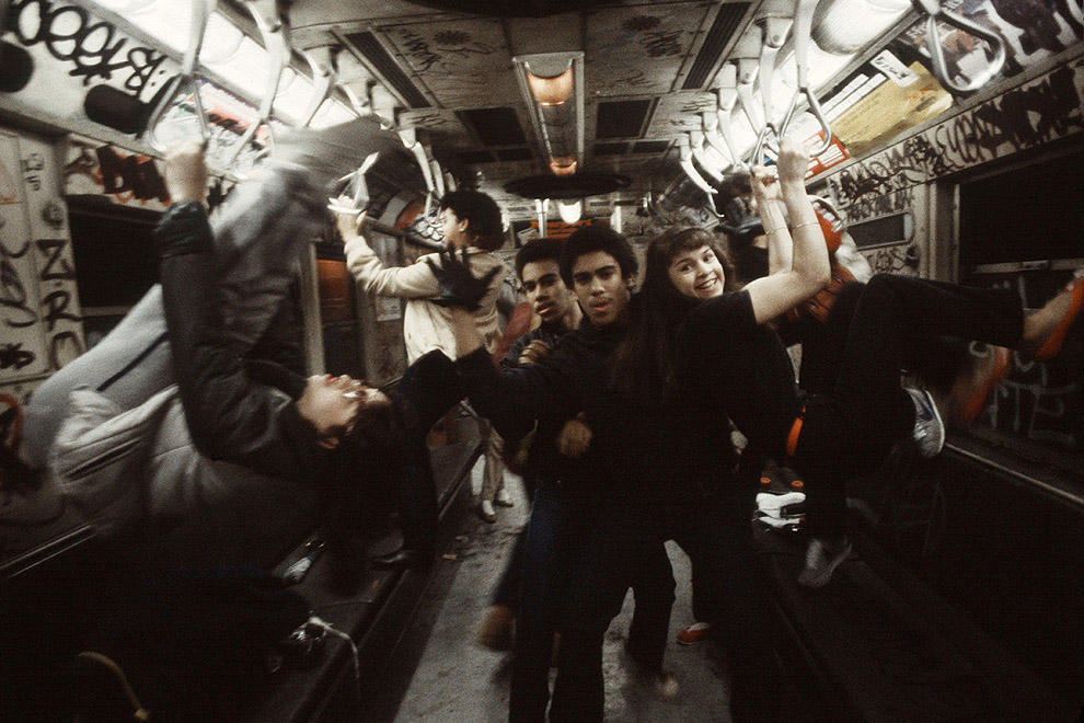 Фотография: Метрополитен и пассажиры Нью-Йорка в 1981 году №6 - BigPicture.ru
