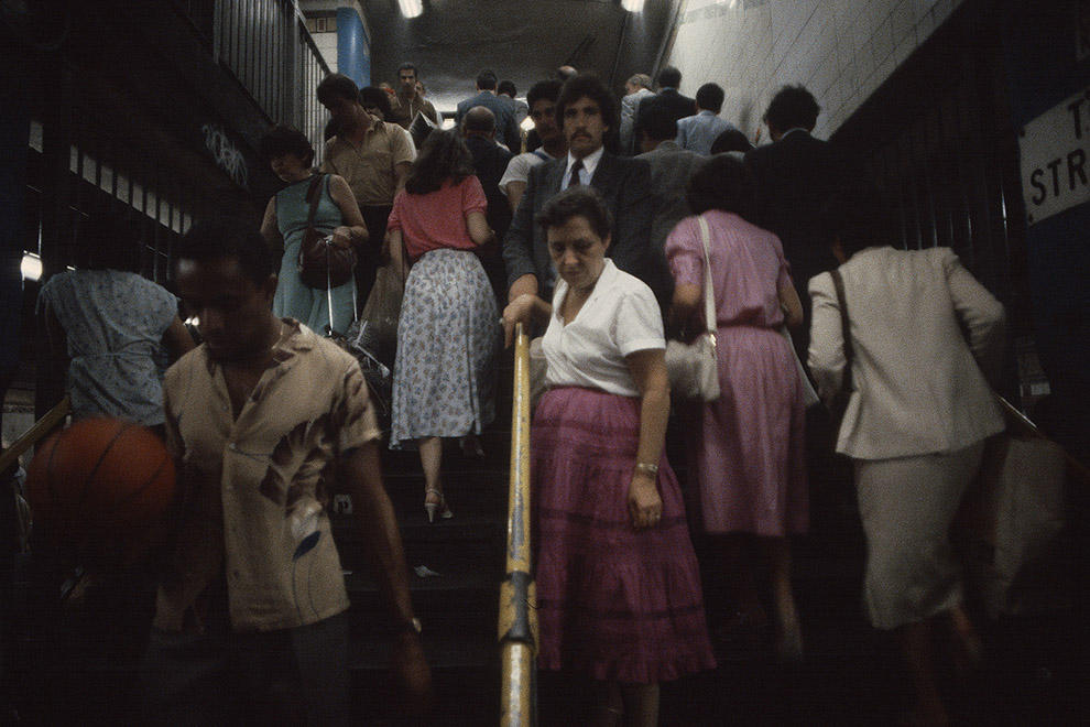 Фотография: Метрополитен и пассажиры Нью-Йорка в 1981 году №8 - BigPicture.ru