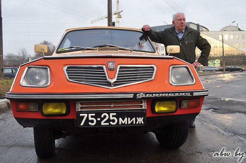 Фотография: Белорусский пенсионер колесит на самодельном автомобиле 