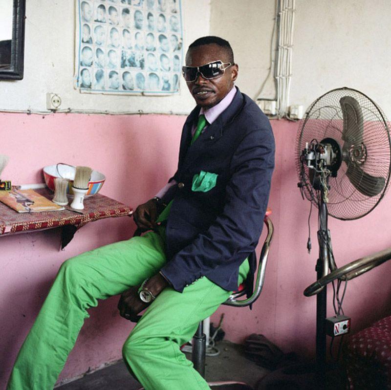 Фотография: Сообщество элегантных людей: фоторепортаж о стилягах из Конго №22 - BigPicture.ru