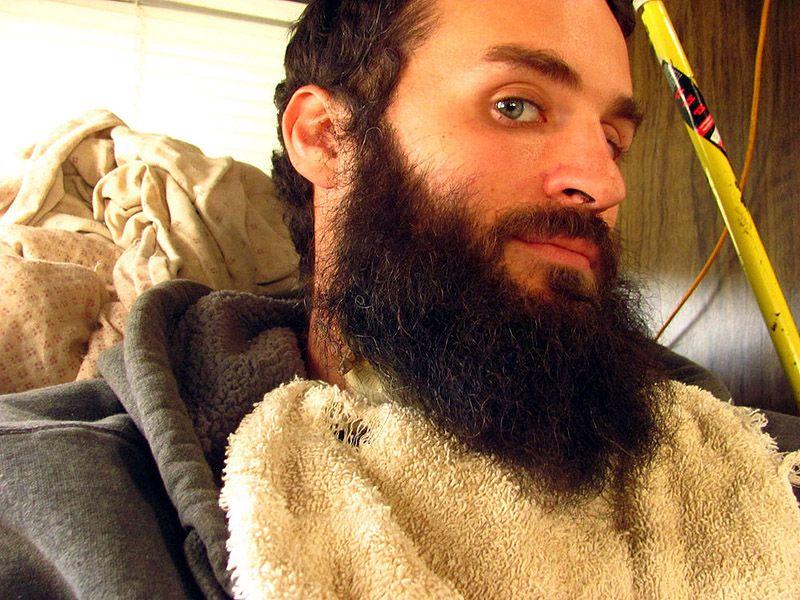Фотография: Удивительная история спасения утенка... в бороде №4 - BigPicture.ru
