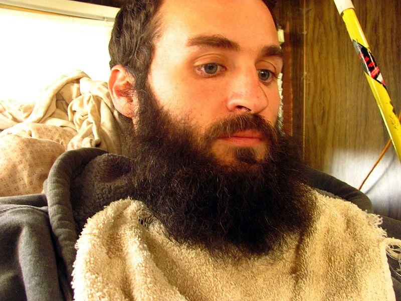 Фотография: Удивительная история спасения утенка... в бороде №5 - BigPicture.ru