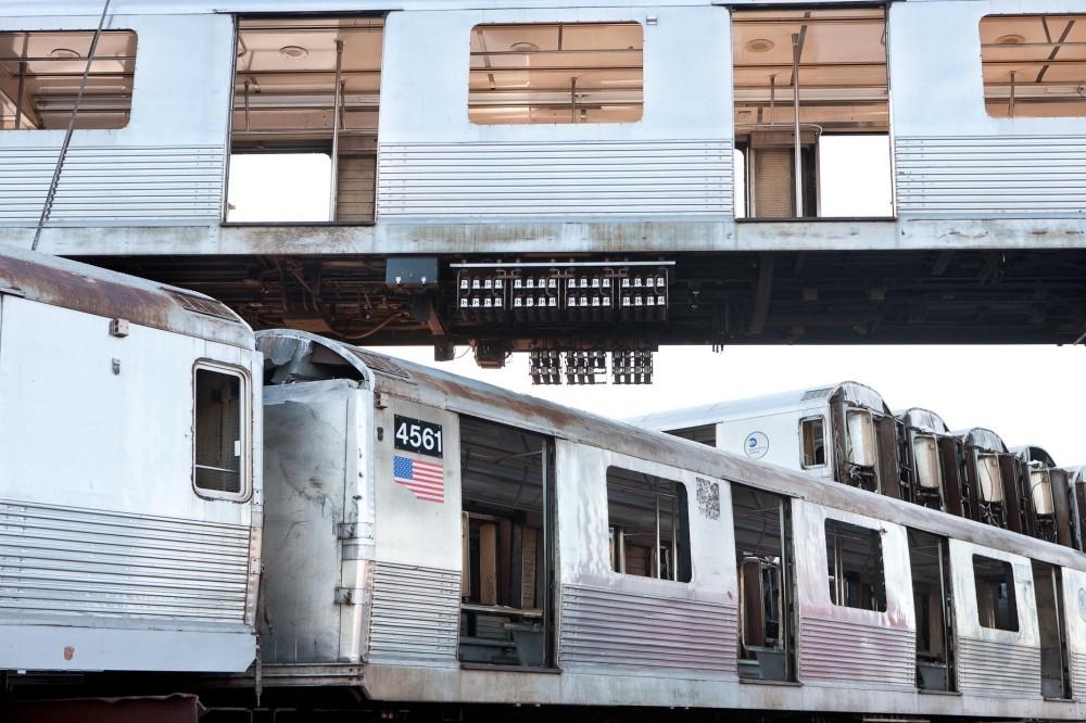 Фотография: Как умирают вагоны нью-йоркского метро №6 - BigPicture.ru