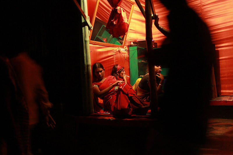 Фотография: Украденное детство - Девочки-проститутки из Бангладеш №8 - BigPicture.ru