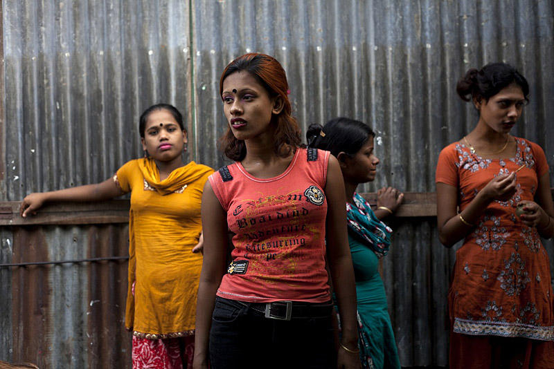 Фотография: Украденное детство - Девочки-проститутки из Бангладеш №15 - BigPicture.ru