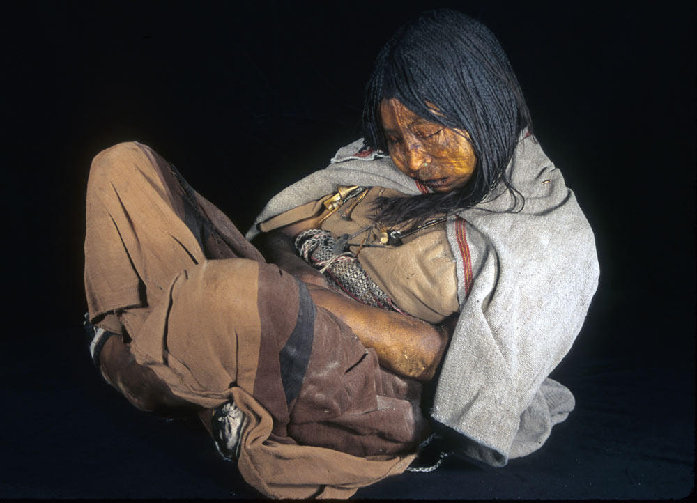 Фотография: Инкские мумии принесенных в жертву детей и женщин №9 - BigPicture.ru