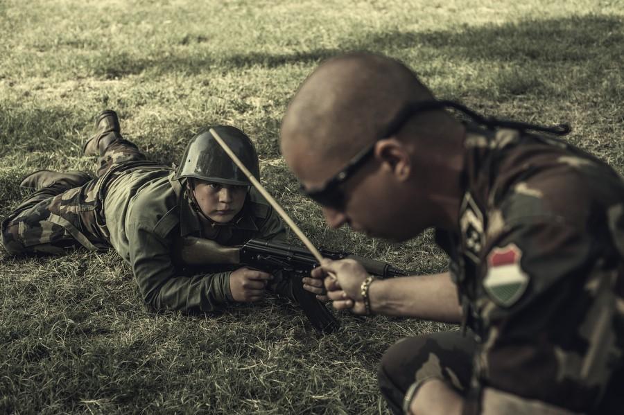 Фотография: Юные венгерские патриоты в военном лагере №7 - BigPicture.ru