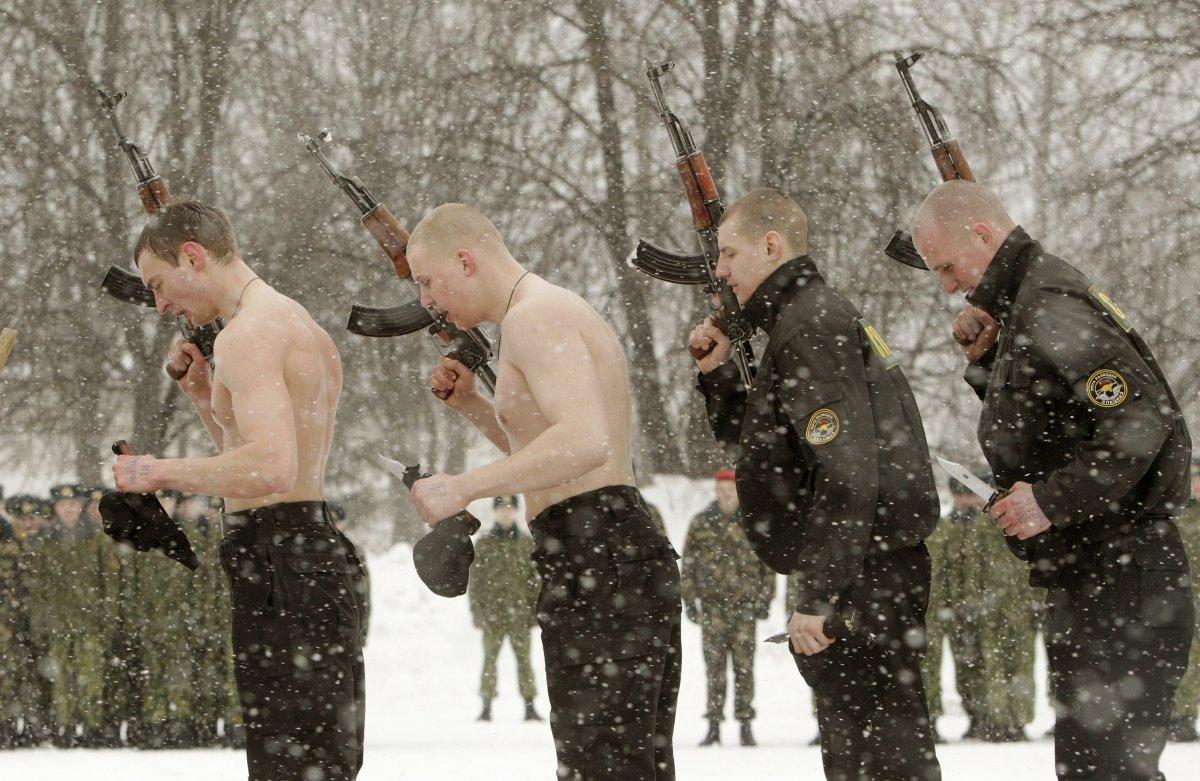 Фотография: Как тренируются бойцы спецвойск Беларуси №14 - BigPicture.ru