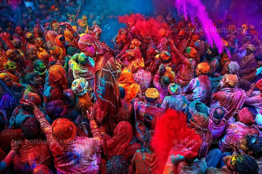 Фотография: 15 незабываемых моментов Холи - бенгальского Нового года №16 - BigPicture.ru