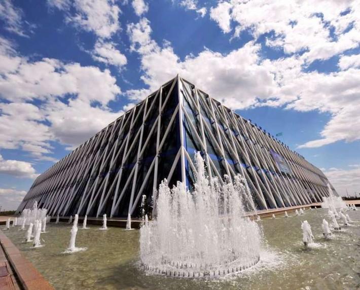 Фотография: Дворцы их независимости: топ-13 современных правительственных зданий мира №7 - BigPicture.ru