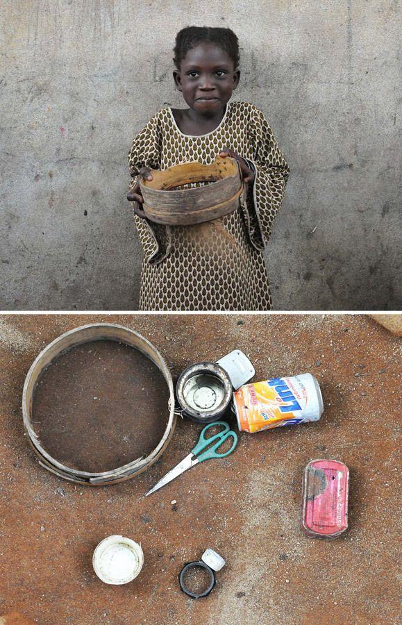 Во что играют дети в африканских трущобах фото