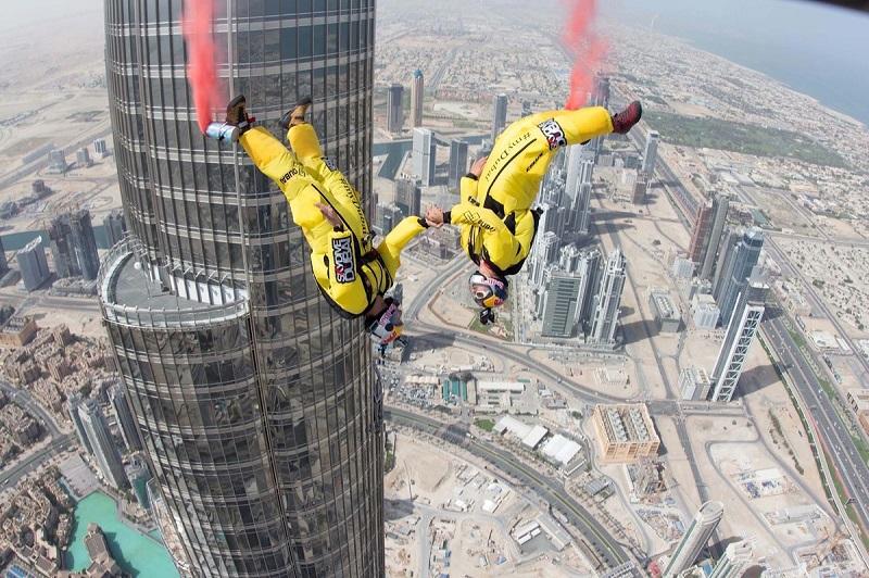 Фотография: Прыжок с самого высокого здания в мире №1 - BigPicture.ru
