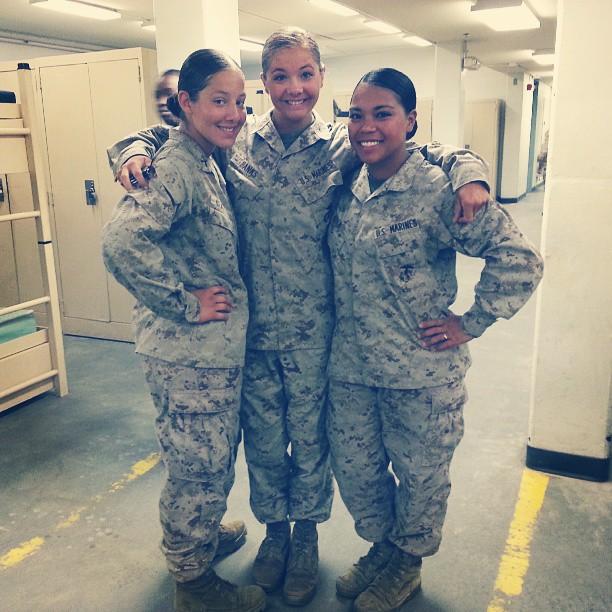 Фотография: Что публикуют в своих Instagram американские девушки-военные №10 - BigPicture.ru