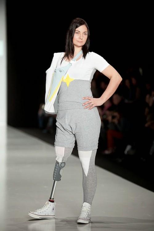 Фотография: Мода для всех: показ коллекции одежды для людей с ограниченными возможностями №3 - BigPicture.ru